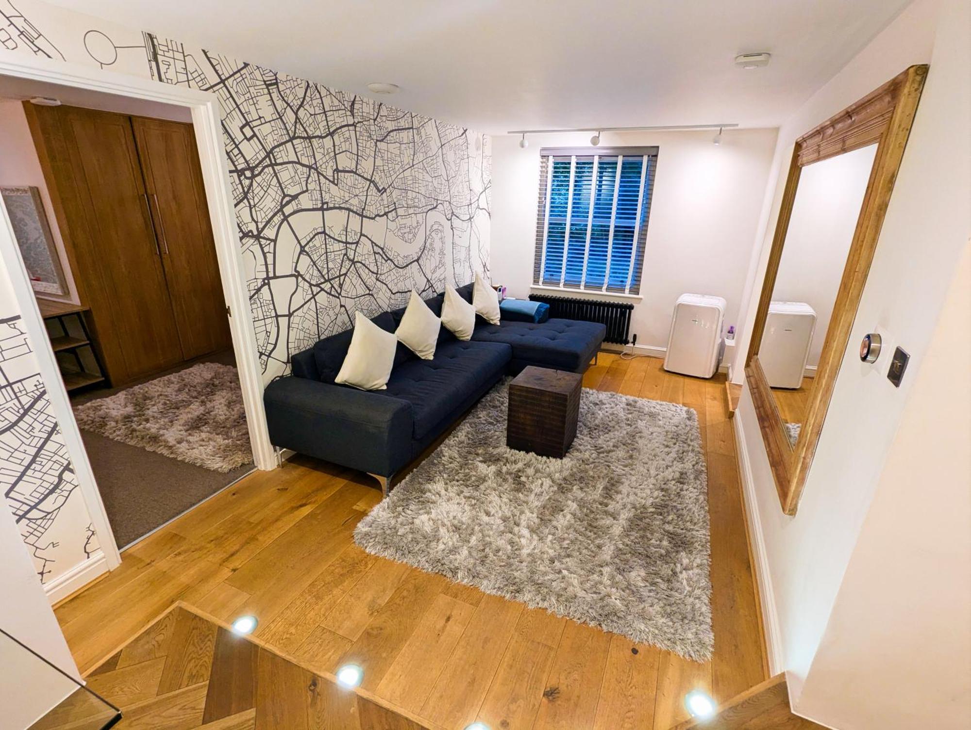Modern 1 Bedroom Apartment In Kensington Londra Esterno foto