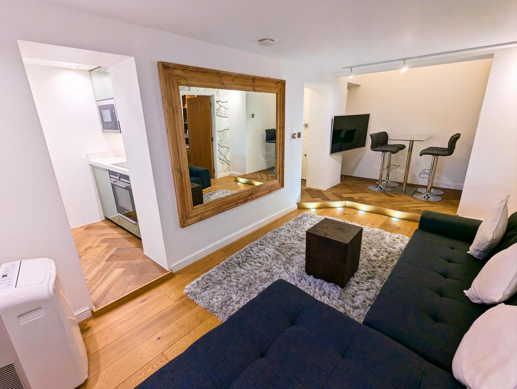 Modern 1 Bedroom Apartment In Kensington Londra Esterno foto
